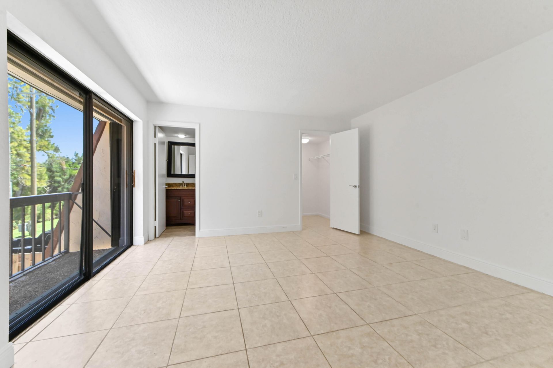 825 Center Street, Unit 12a, Jupiter, FL 33458 Photo