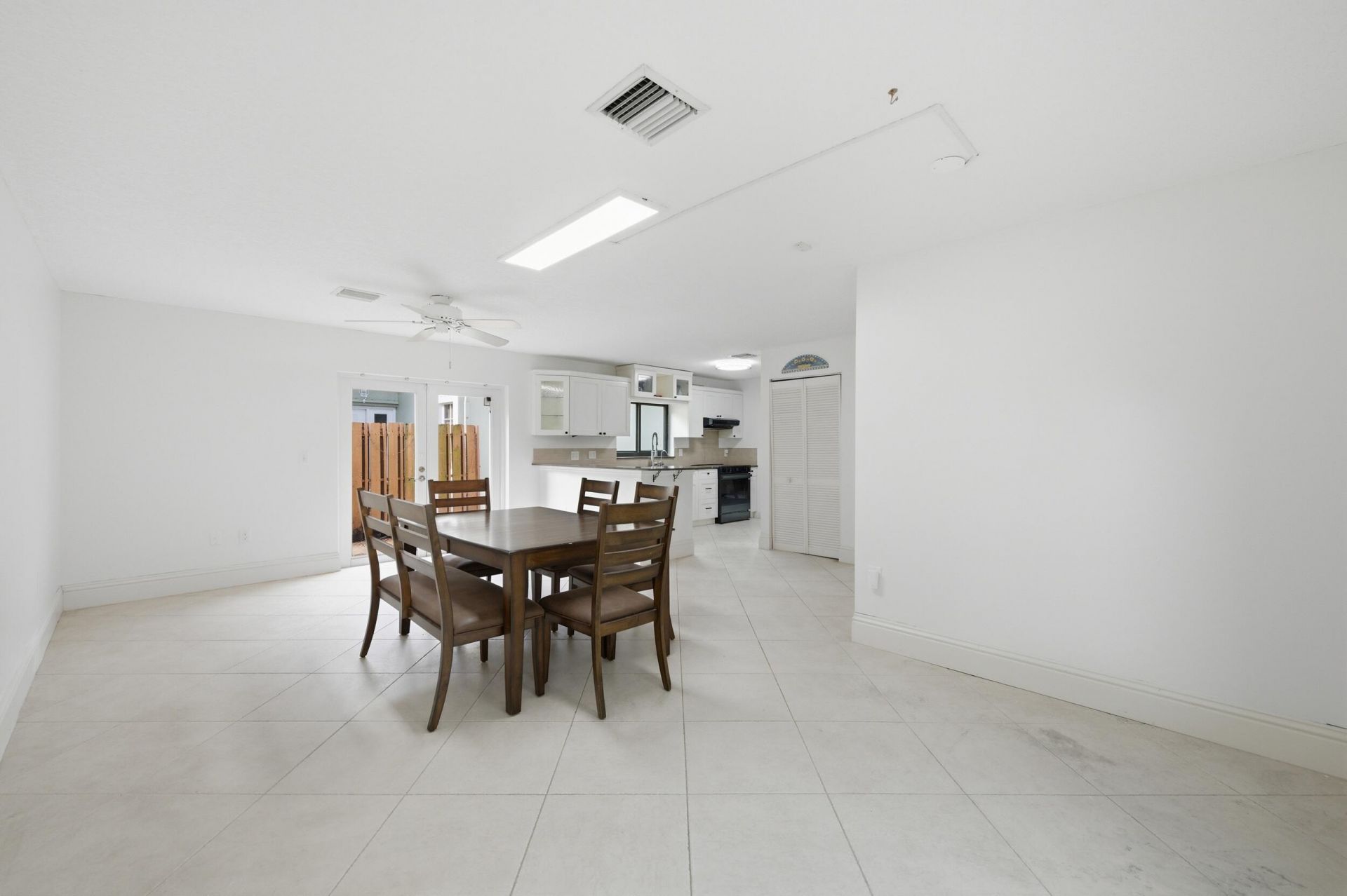 7680 NW 61st Terrace, Parkland, FL 33067 Photo