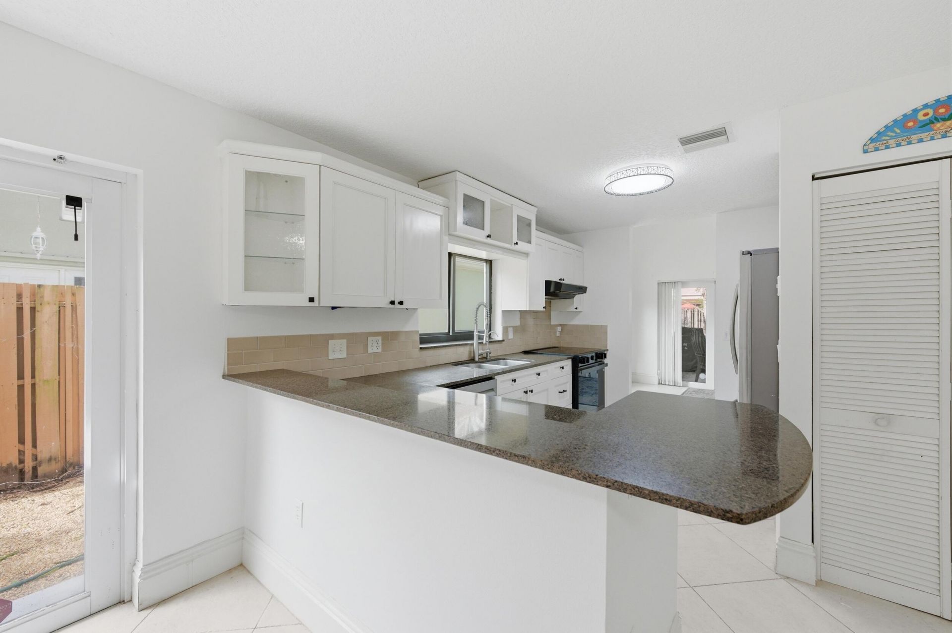 7680 NW 61st Terrace, Parkland, FL 33067 Photo