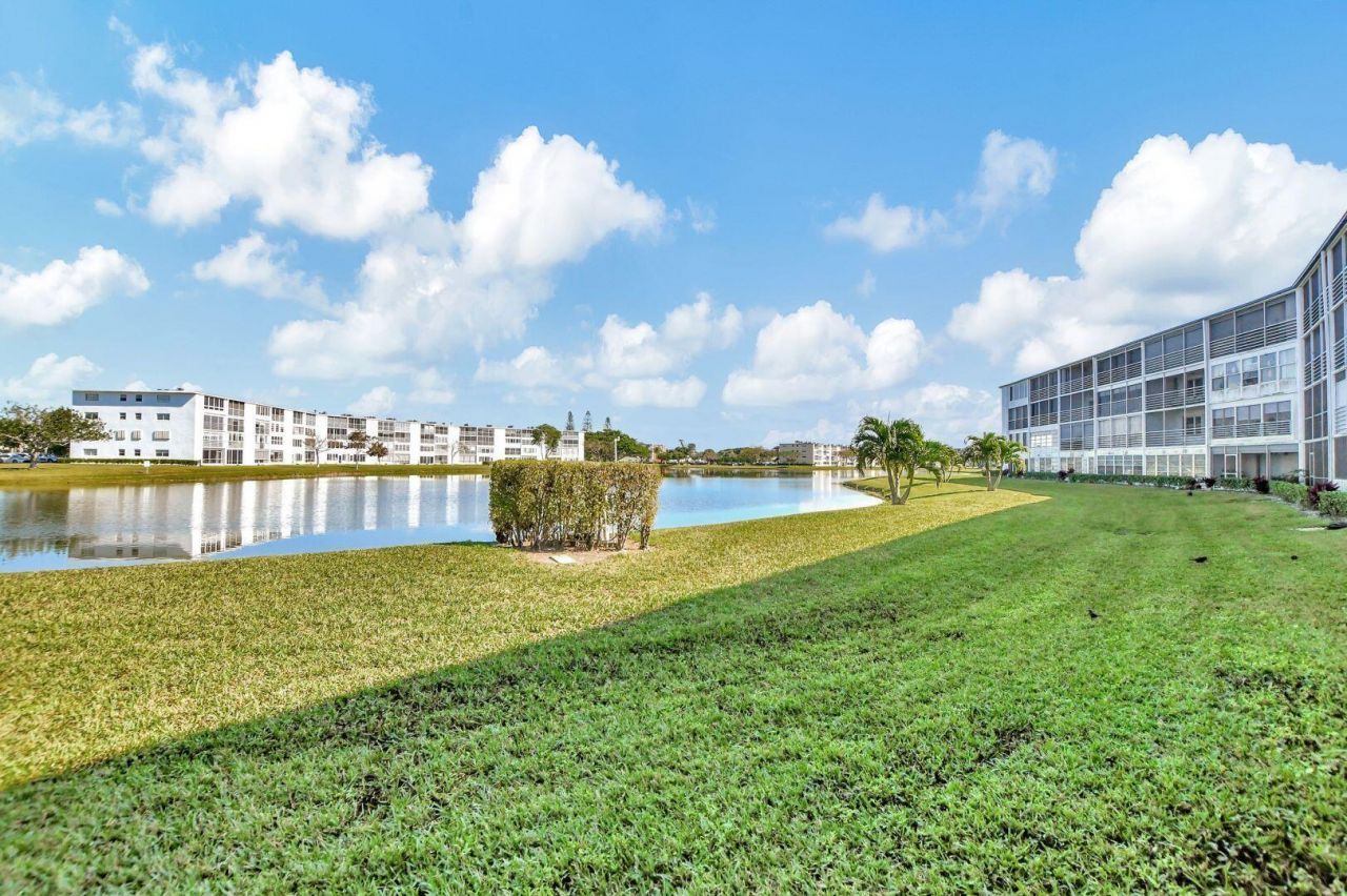 1047 Exeter C, Boca Raton, FL 33434 Photo