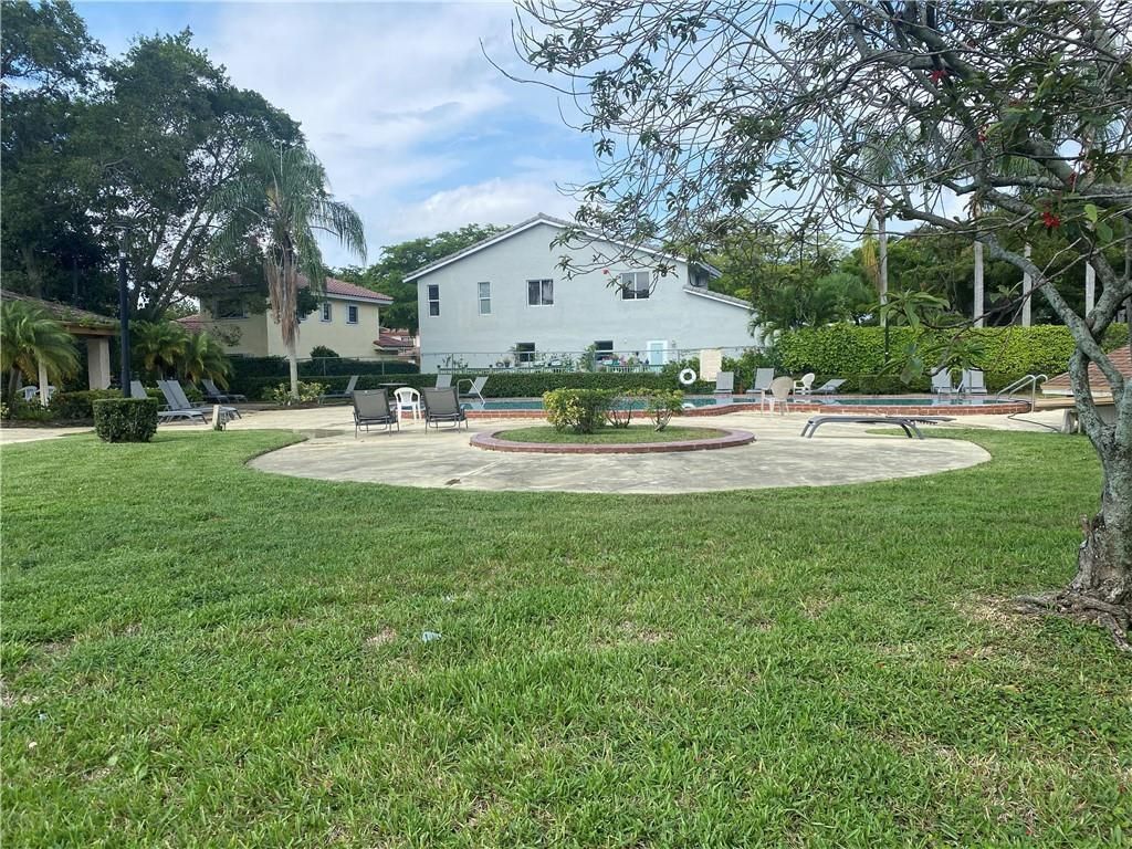 191 Wimbledon Lake Drive, Plantation, FL 33324 Photo