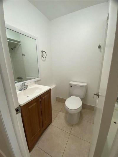 191 Wimbledon Lake Drive, Plantation, FL 33324 Photo