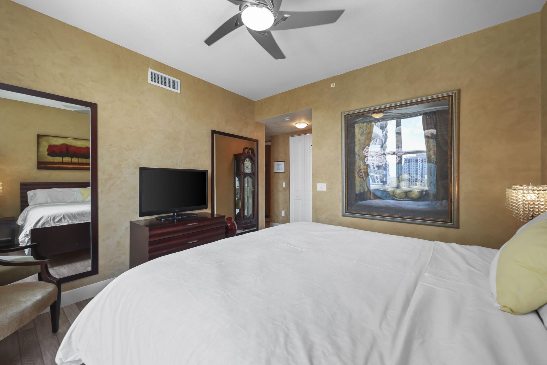 347 N New River Drive E, Unit Ph 4, Fort Lauderdale, FL 33301 Photo