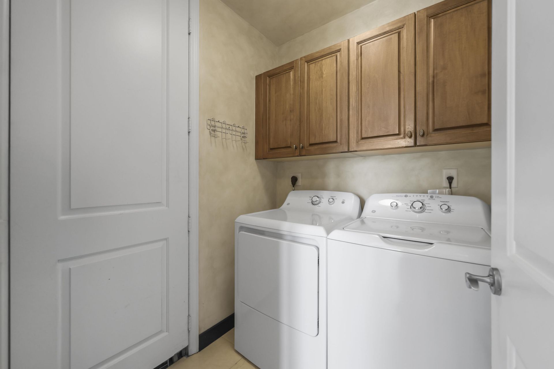 347 N New River Drive E, Unit Ph 4, Fort Lauderdale, FL 33301 Photo