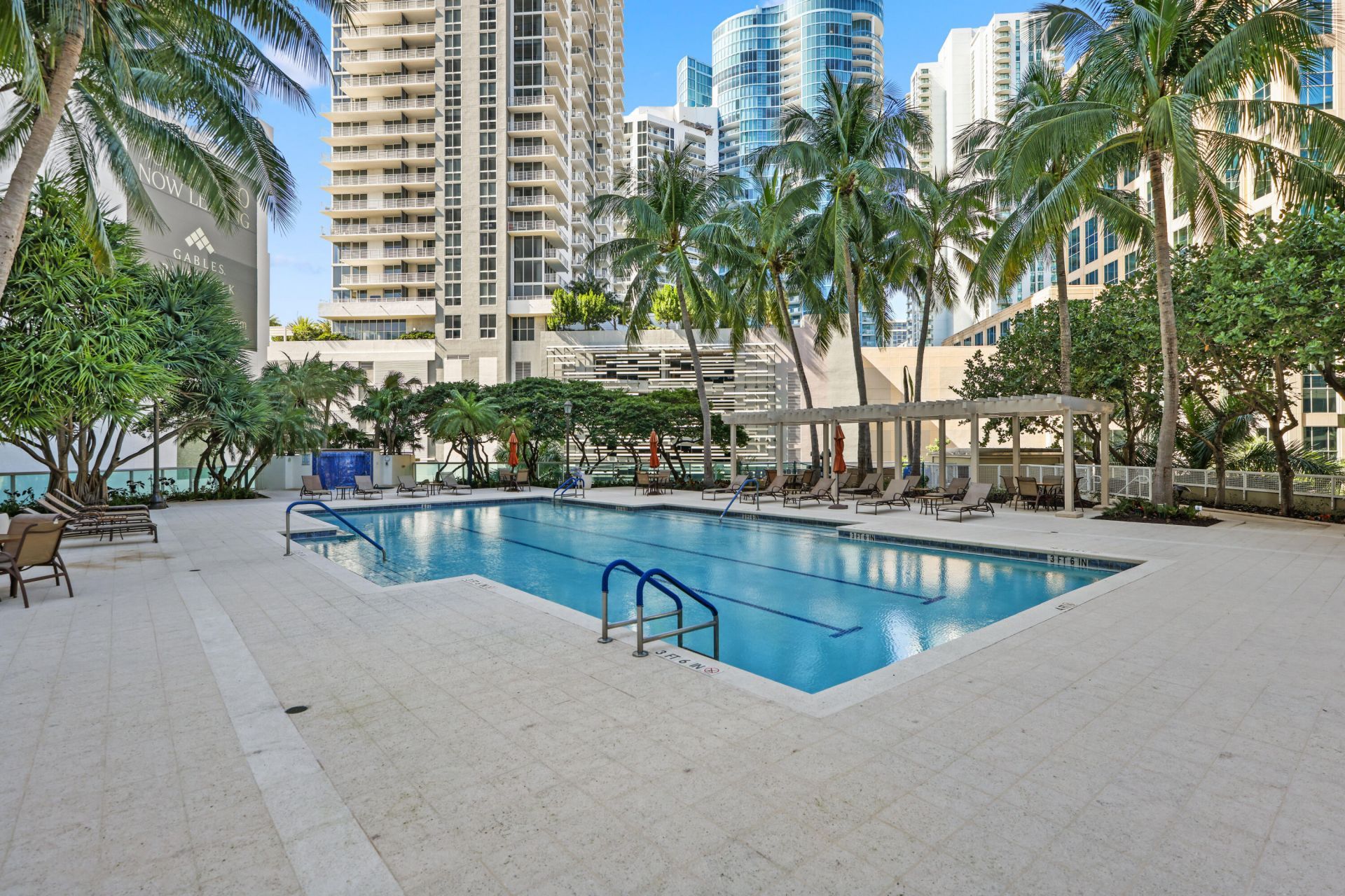 347 N New River Drive E, Unit Ph 4, Fort Lauderdale, FL 33301 Photo
