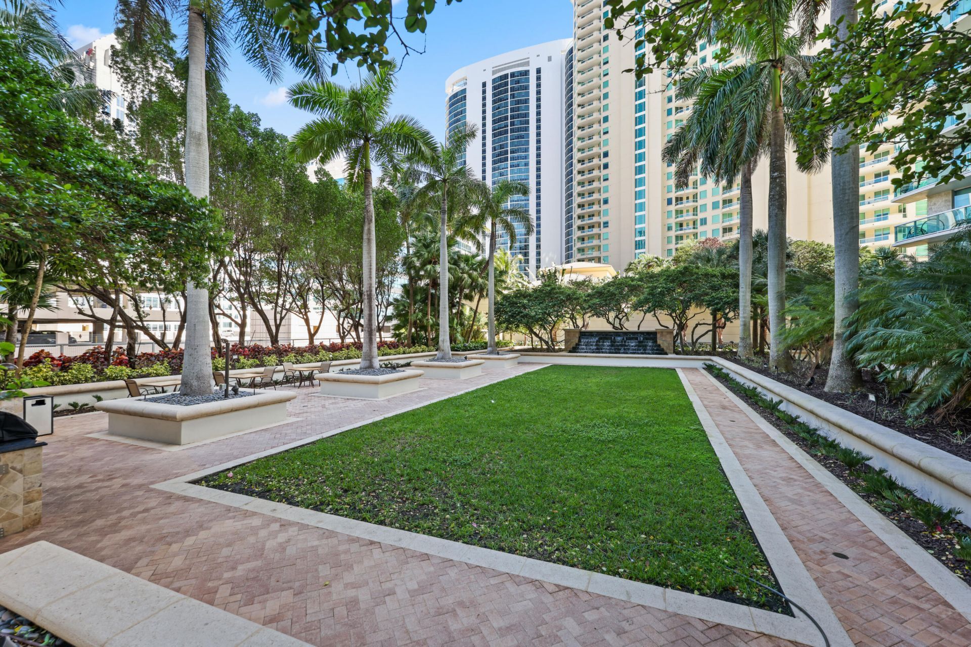 347 N New River Drive E, Unit Ph 4, Fort Lauderdale, FL 33301 Photo