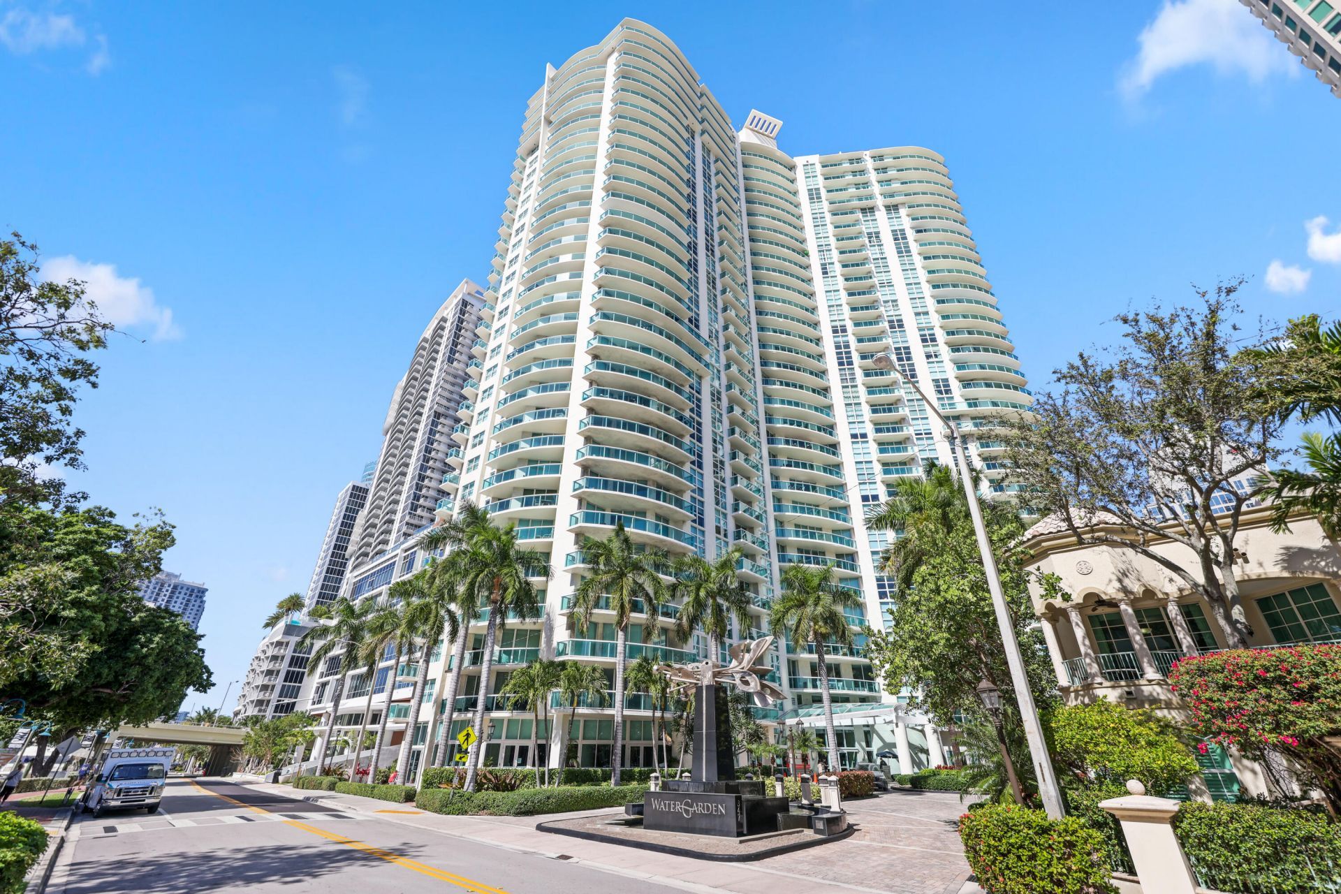 347 N New River Drive E, Unit Ph 4, Fort Lauderdale, FL 33301 Photo