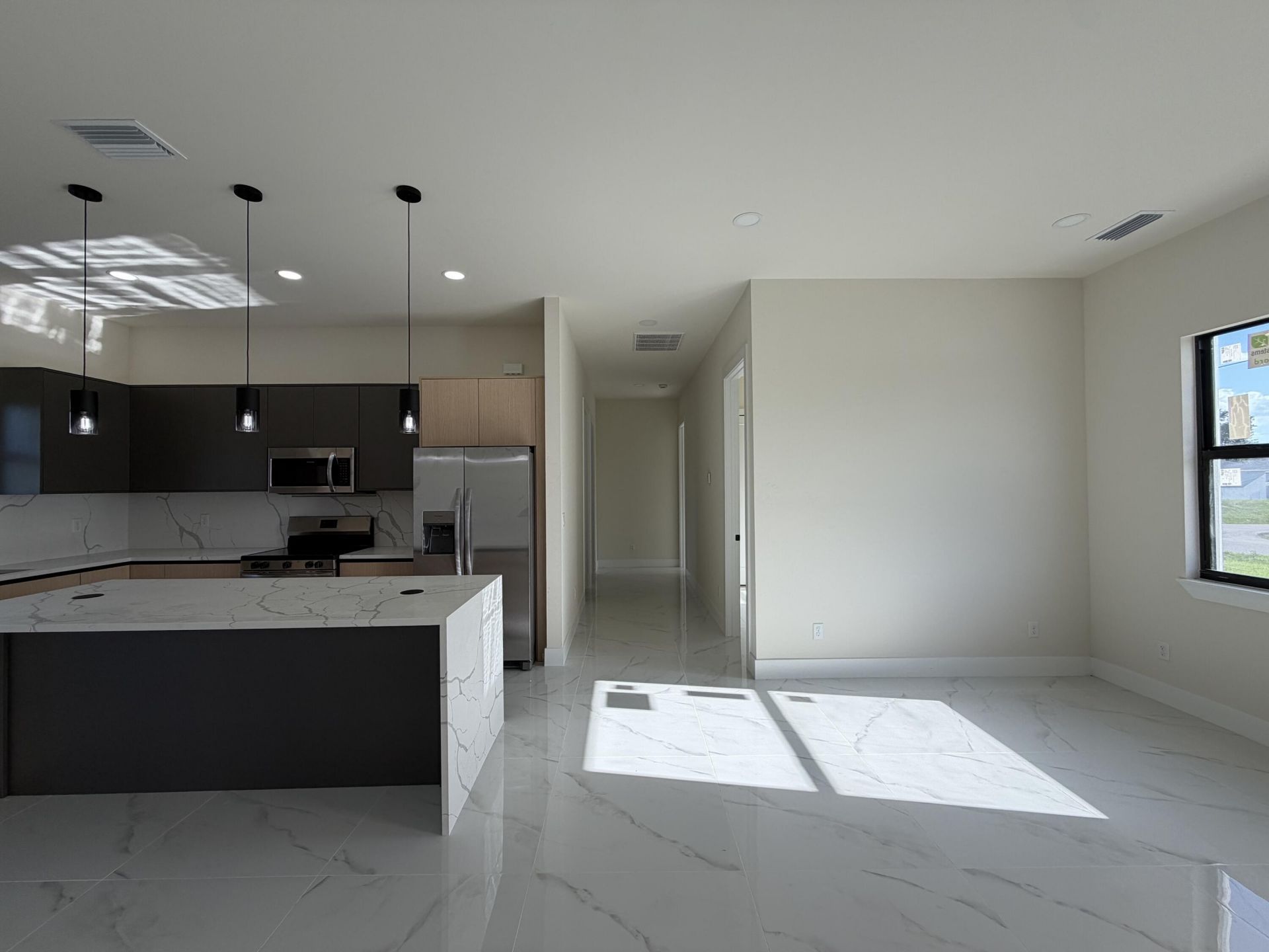 515 Kingsbury Lane, Lehigh Acres, FL 33974 Photo