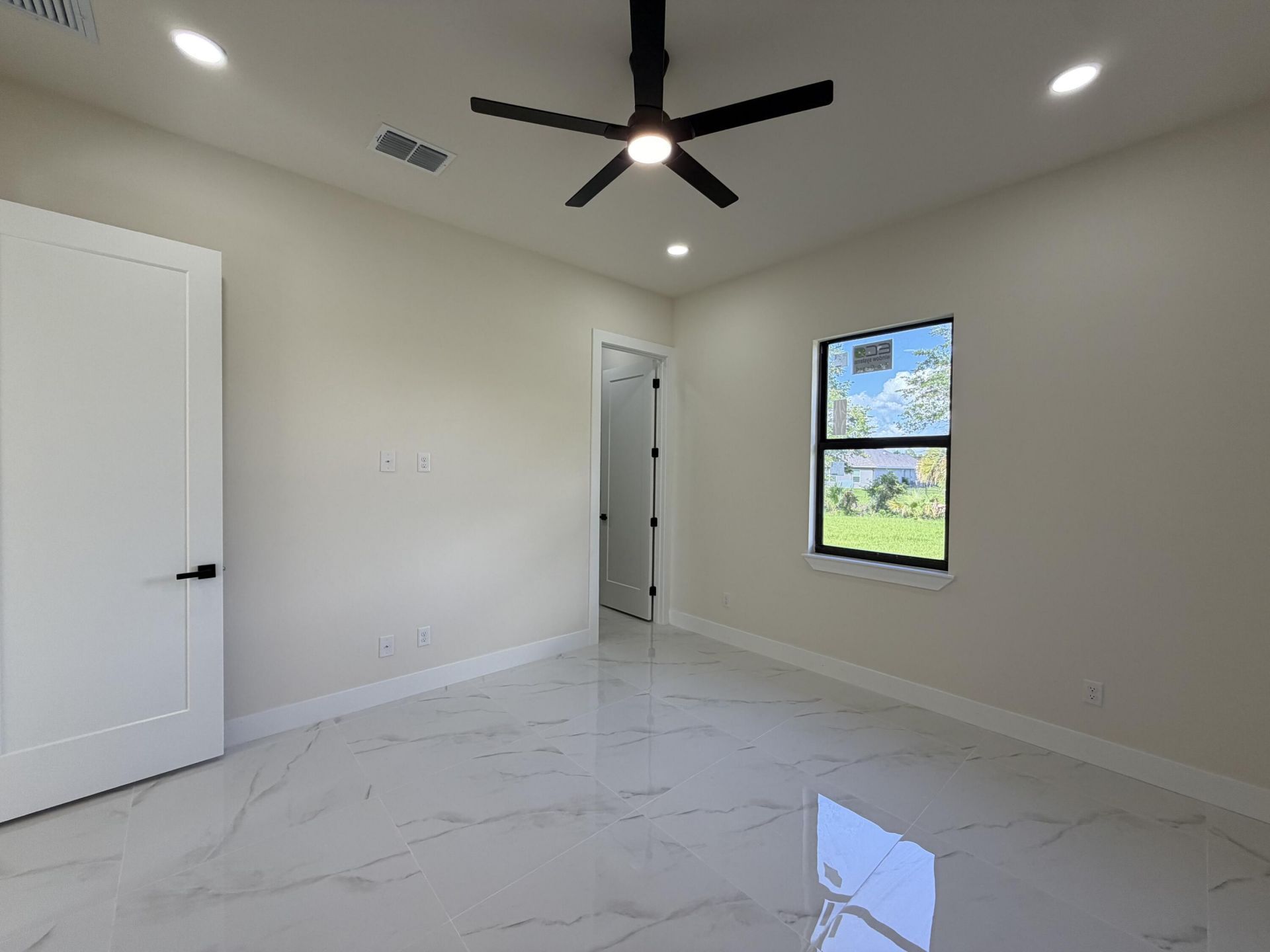 515 Kingsbury Lane, Lehigh Acres, FL 33974 Photo