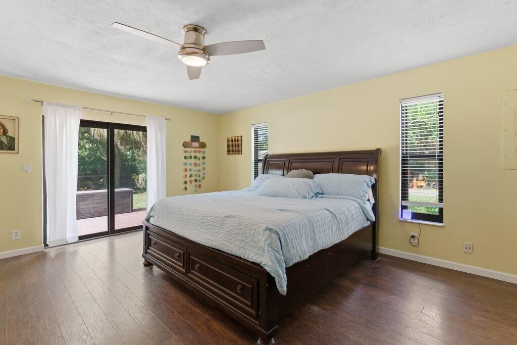 16888 Hialeah Drive W, The Acreage, FL 33470 Photo