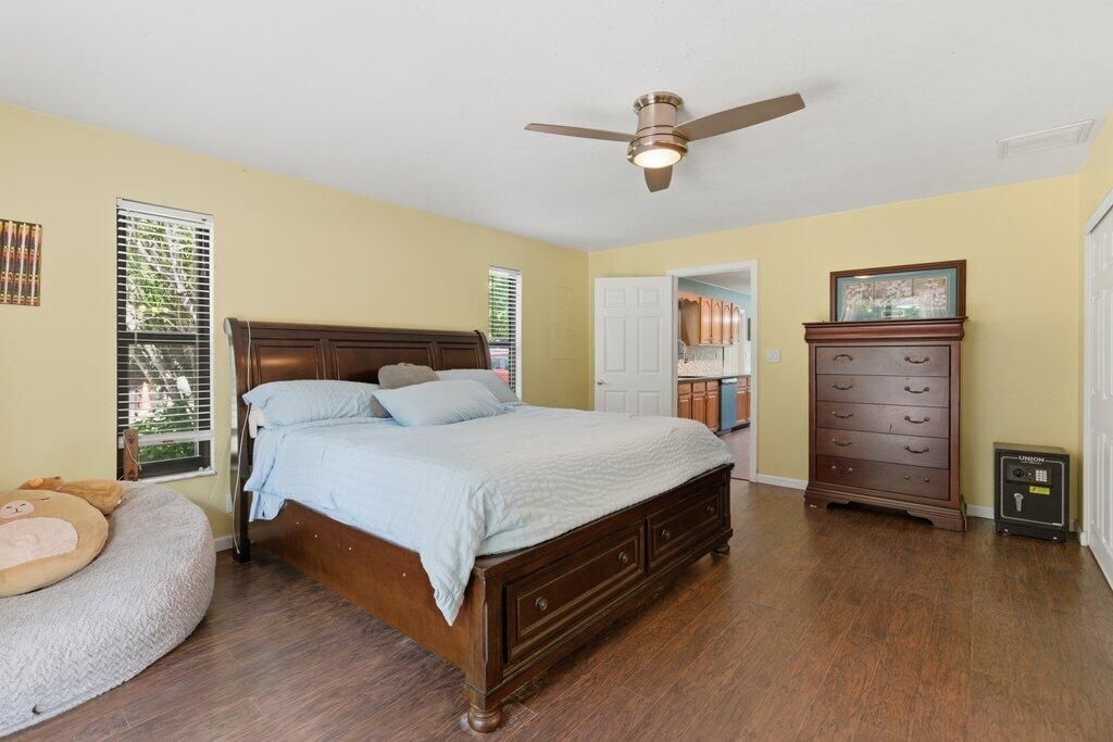 16888 Hialeah Drive W, The Acreage, FL 33470 Photo
