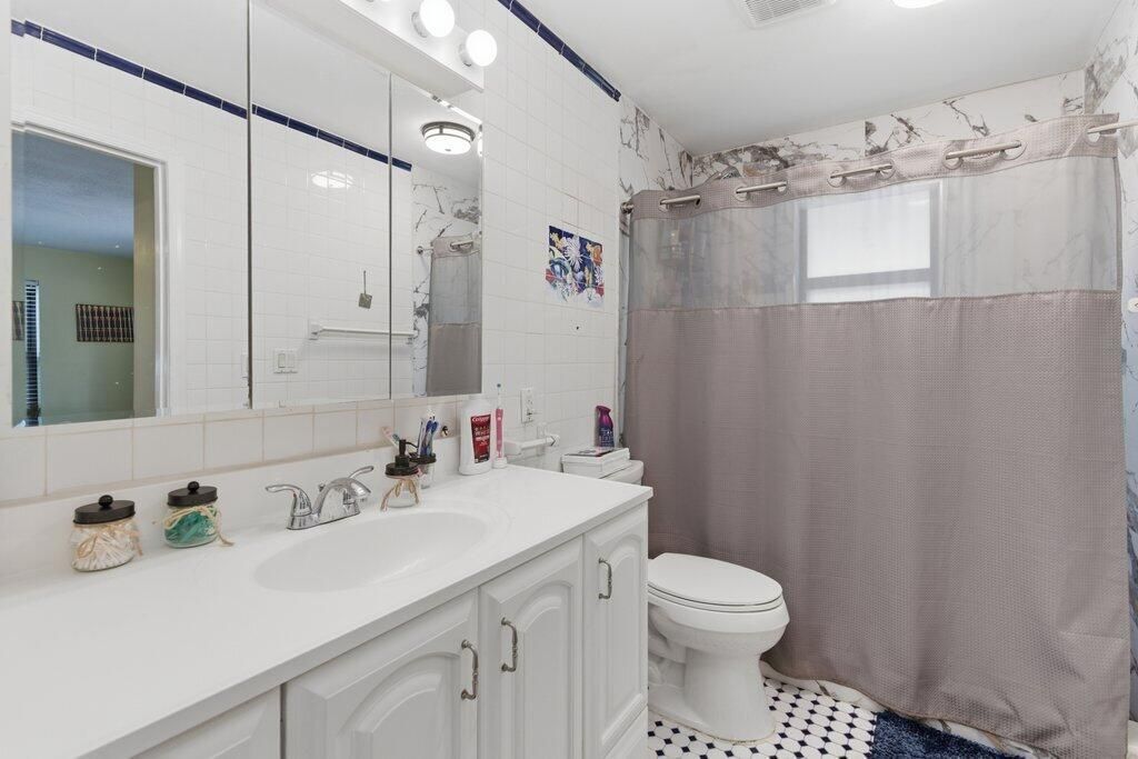 16888 Hialeah Drive W, The Acreage, FL 33470 Photo