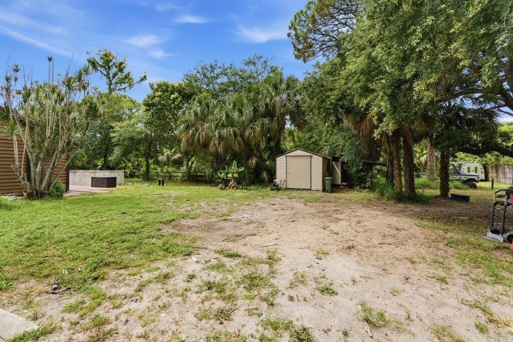16888 Hialeah Drive W, The Acreage, FL 33470 Photo