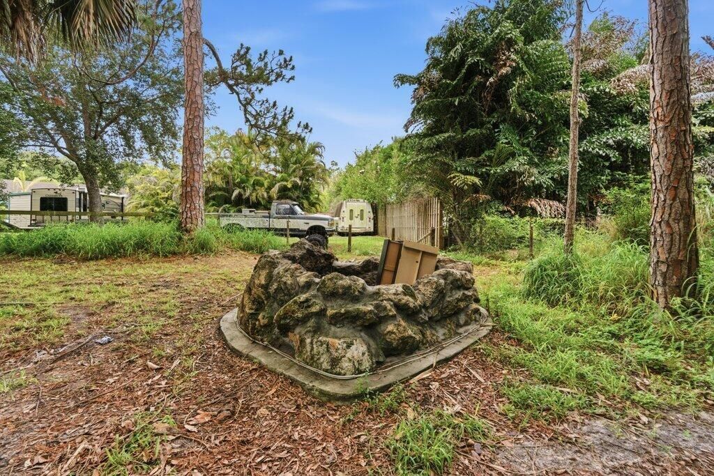 16888 Hialeah Drive W, The Acreage, FL 33470 Photo