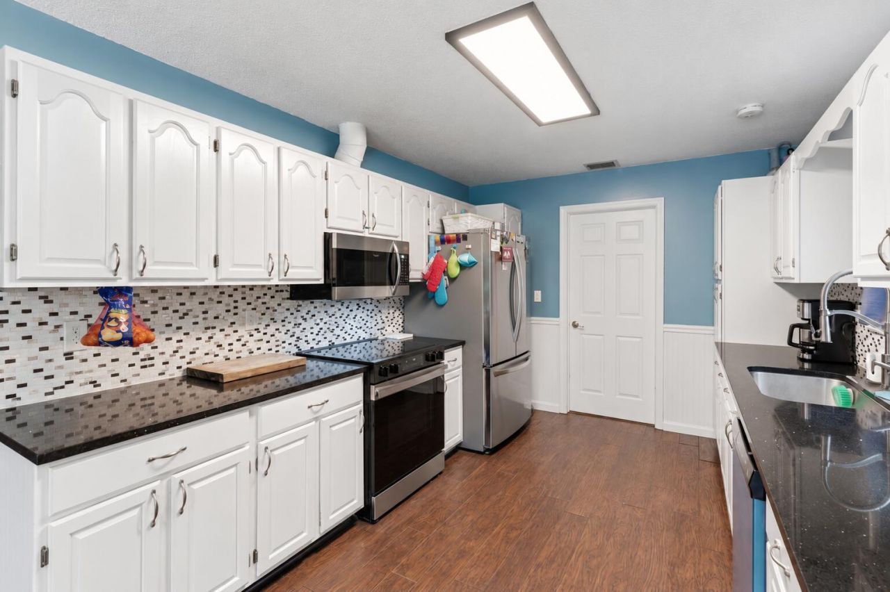 16888 Hialeah Drive W, The Acreage, FL 33470 Photo