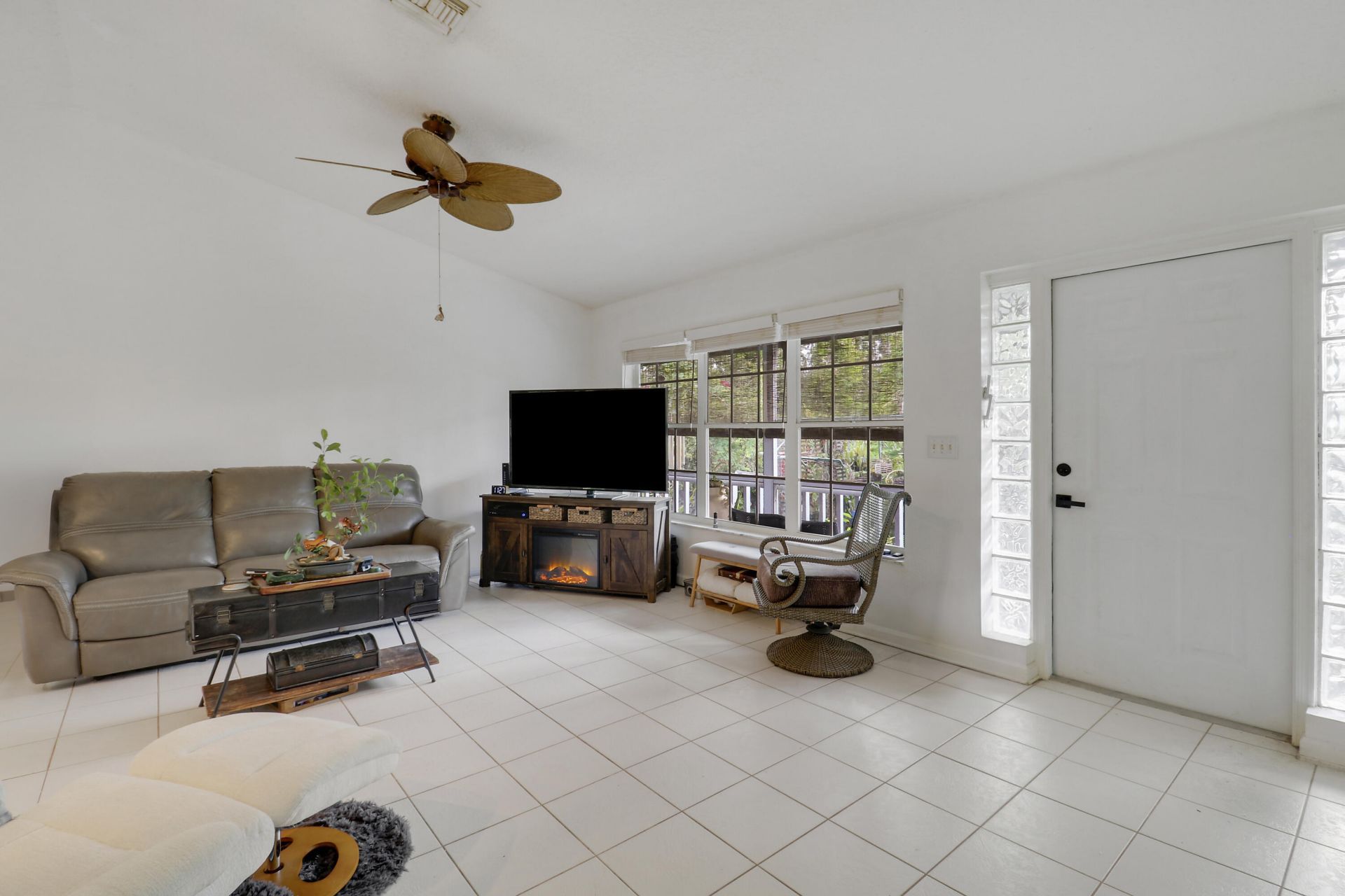 17146 79th Court N, The Acreage, FL 33470 Photo
