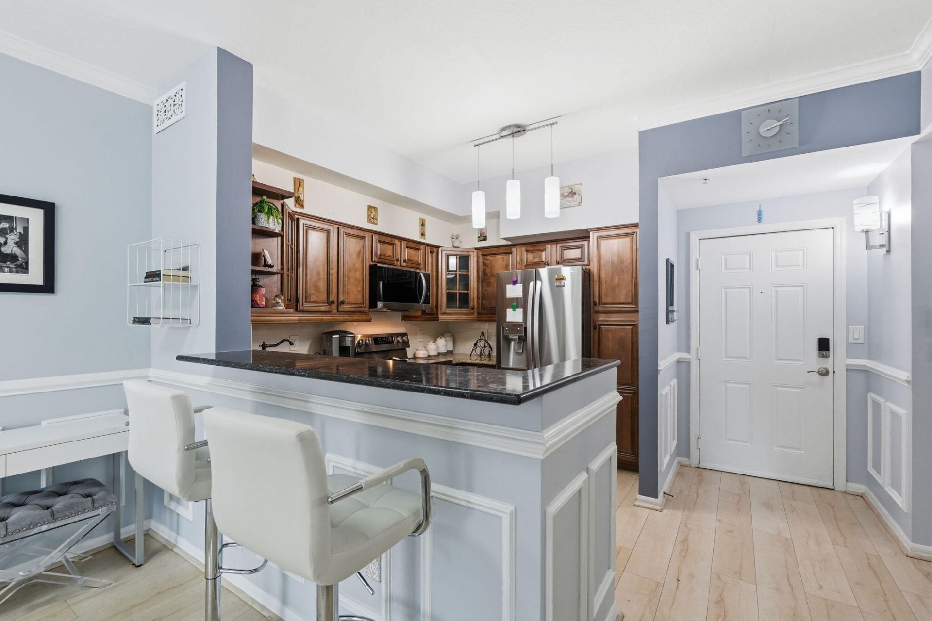 802 W Windward Way, Unit 304, Lantana, FL 33462 Photo
