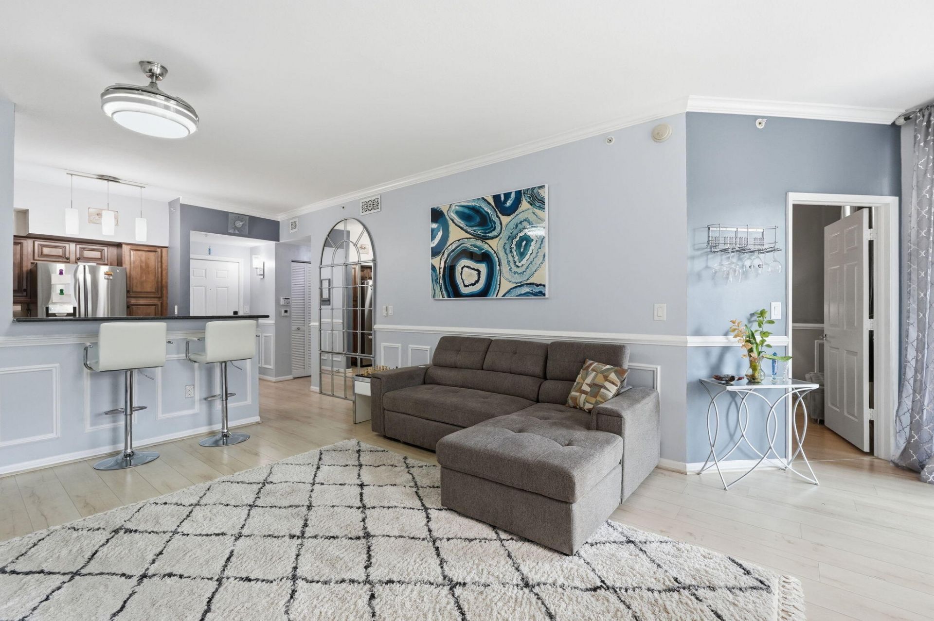 802 W Windward Way, Unit 304, Lantana, FL 33462 Photo