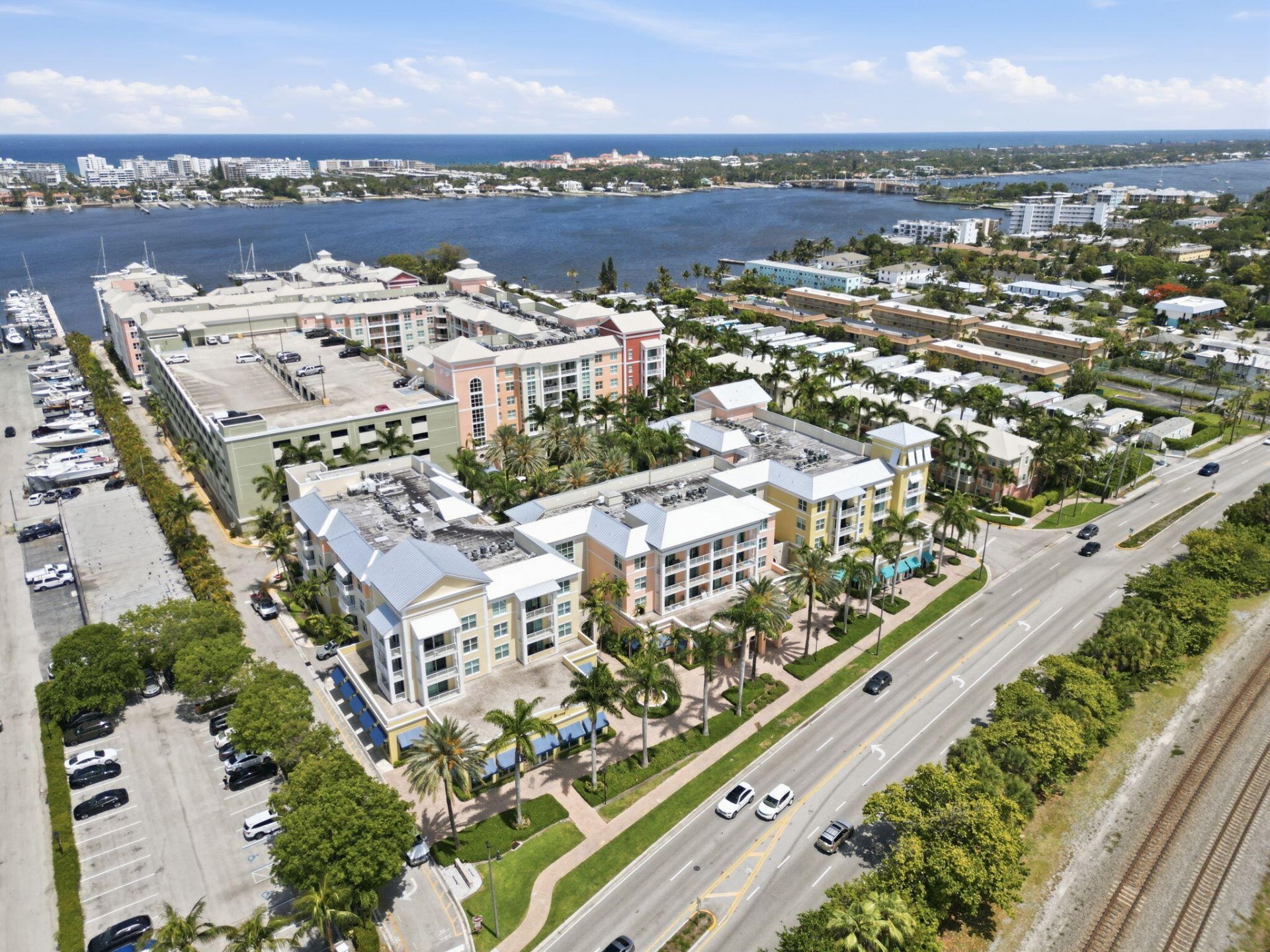 802 W Windward Way, Unit 304, Lantana, FL 33462 Photo