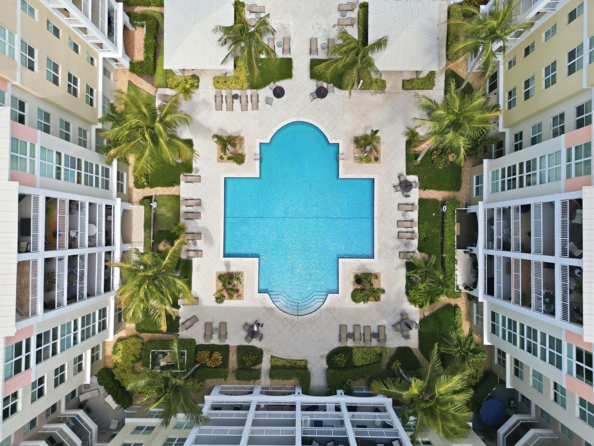 802 W Windward Way, Unit 304, Lantana, FL 33462 Photo