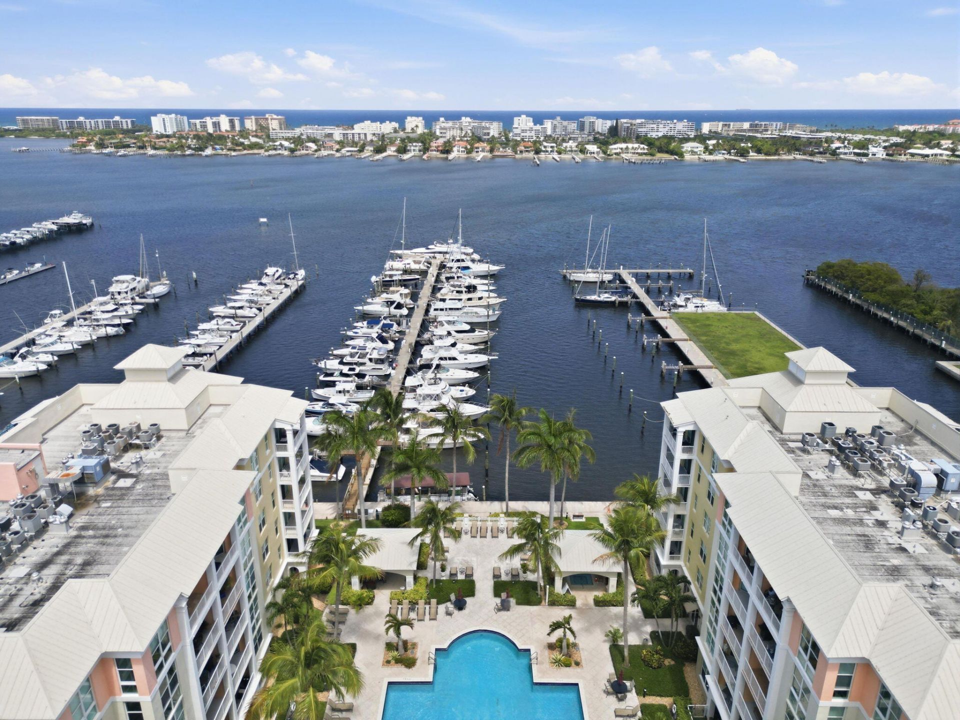 802 W Windward Way, Unit 304, Lantana, FL 33462 Photo