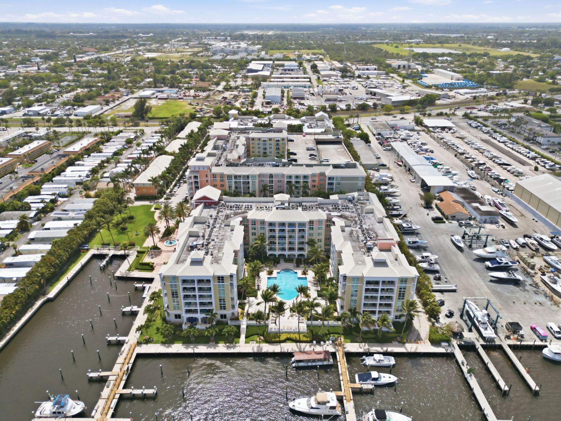 802 W Windward Way, Unit 304, Lantana, FL 33462 Photo