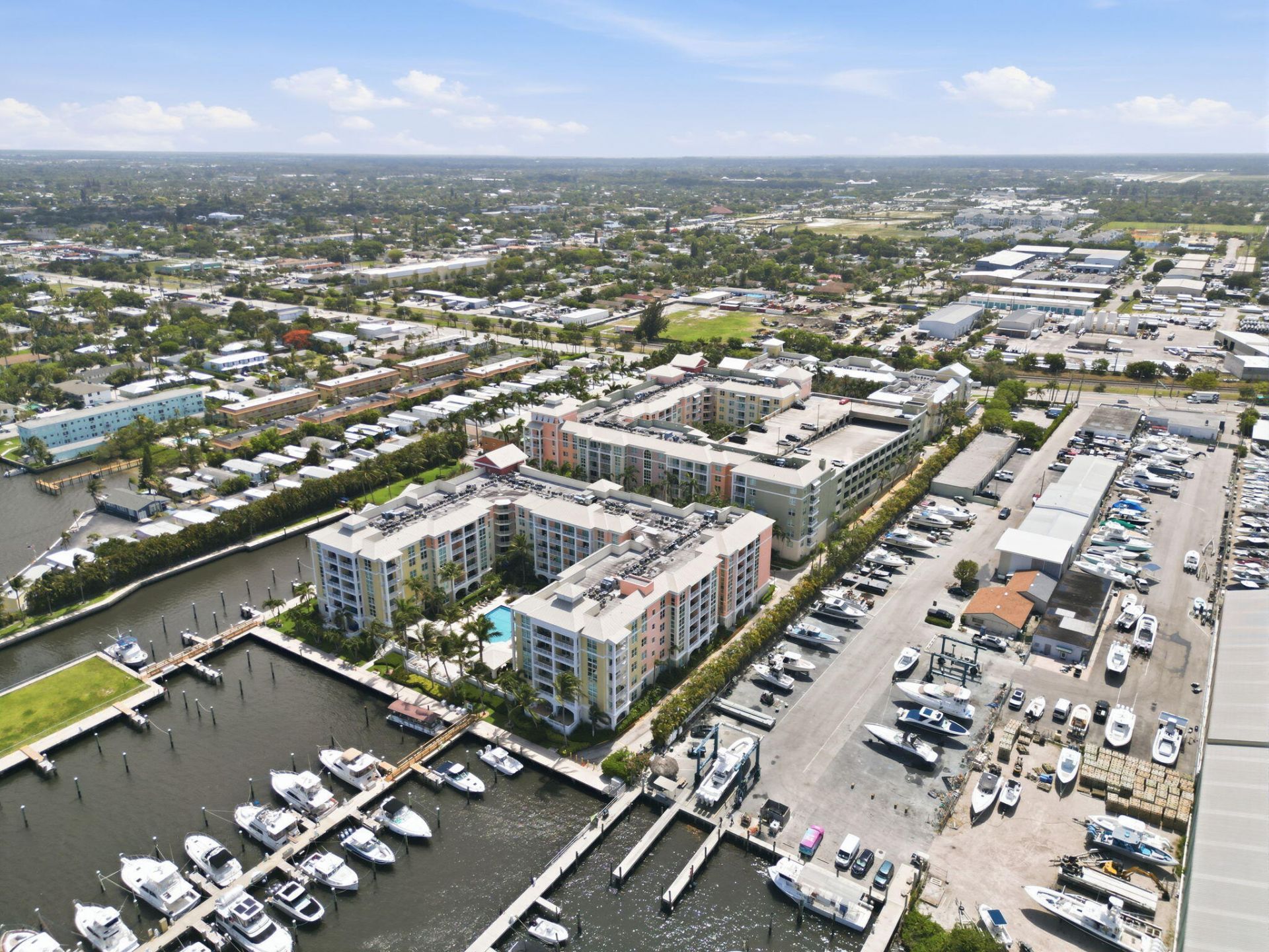 802 W Windward Way, Unit 304, Lantana, FL 33462 Photo