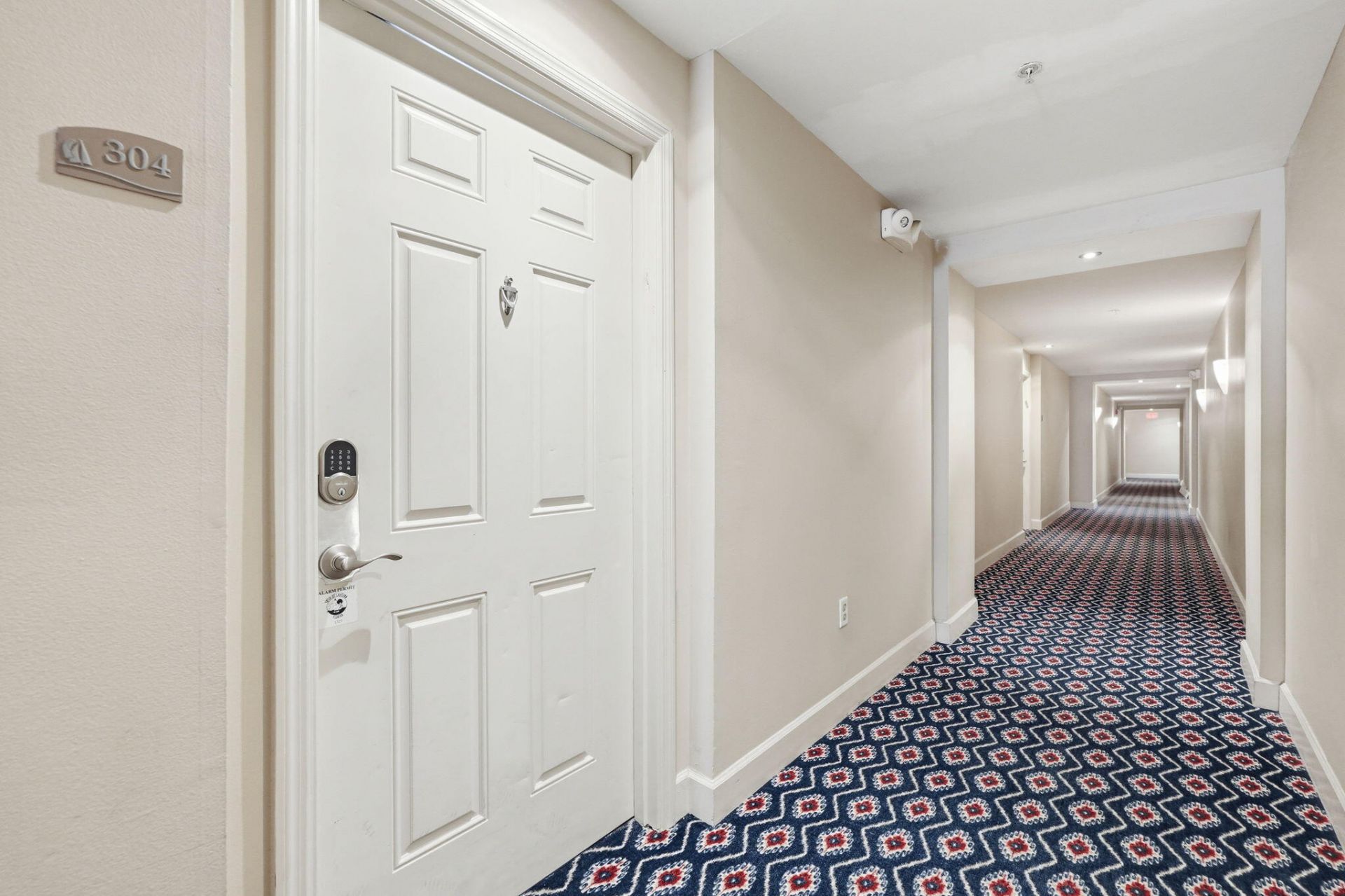 802 W Windward Way, Unit 304, Lantana, FL 33462 Photo