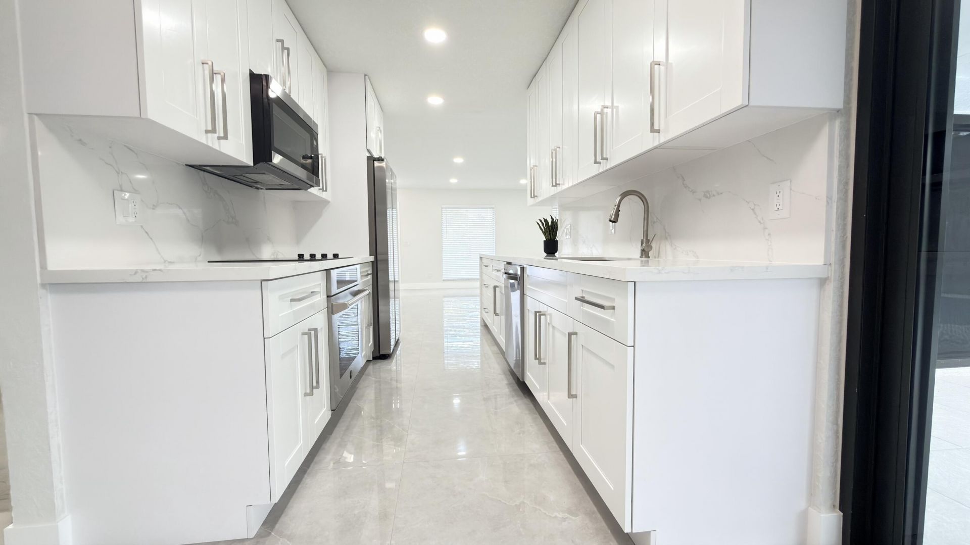 712 E Boulevard Chatelaine, Delray Beach, FL 33445 Photo