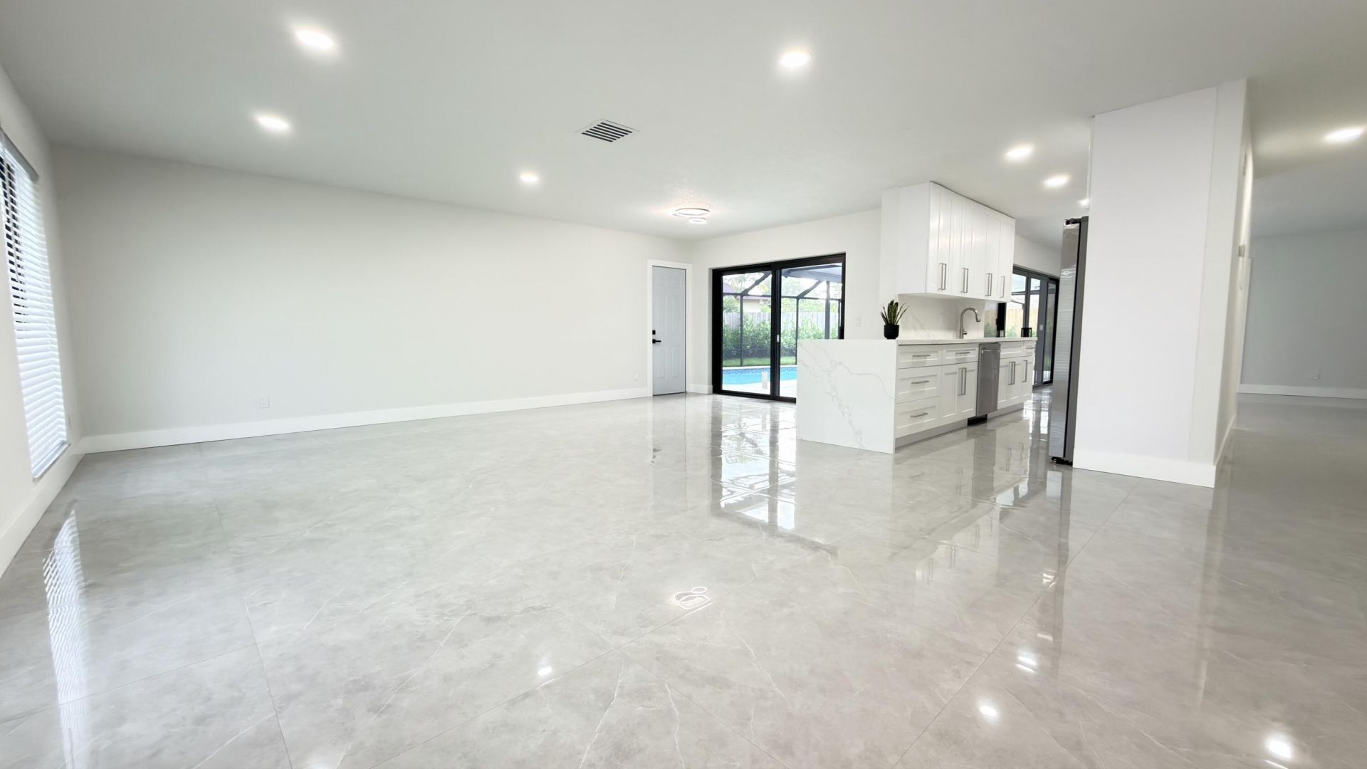 712 E Boulevard Chatelaine, Delray Beach, FL 33445 Photo