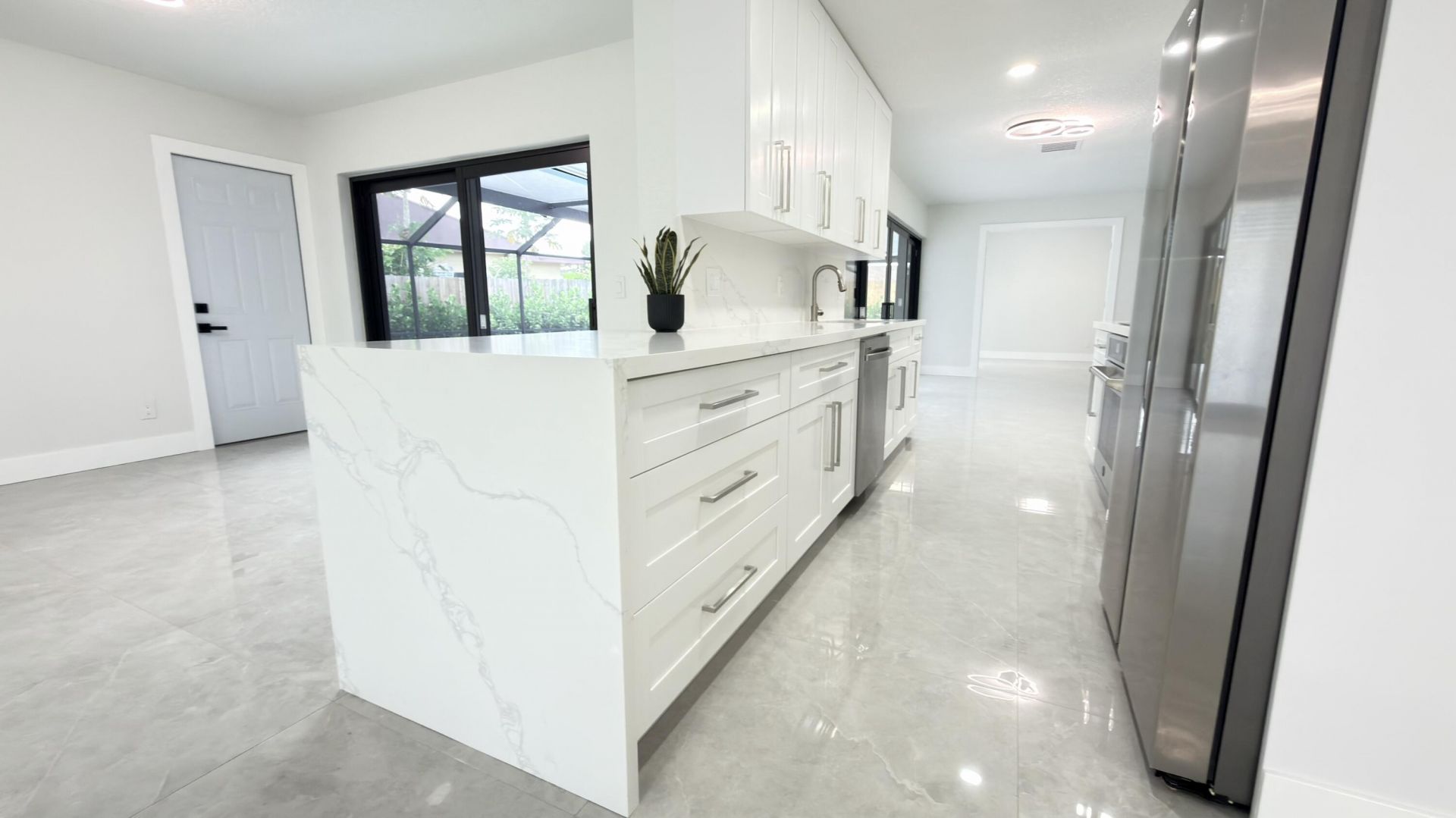712 E Boulevard Chatelaine, Delray Beach, FL 33445 Photo
