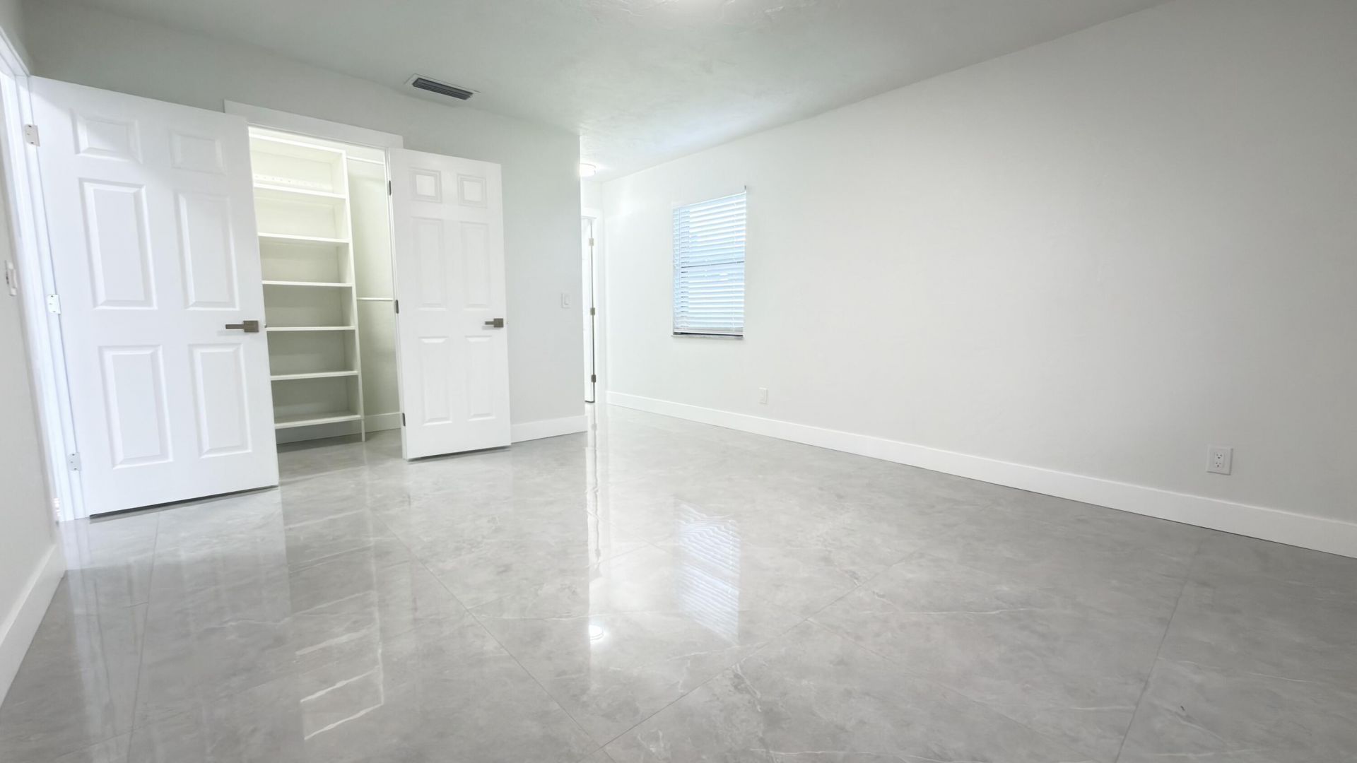 712 E Boulevard Chatelaine, Delray Beach, FL 33445 Photo