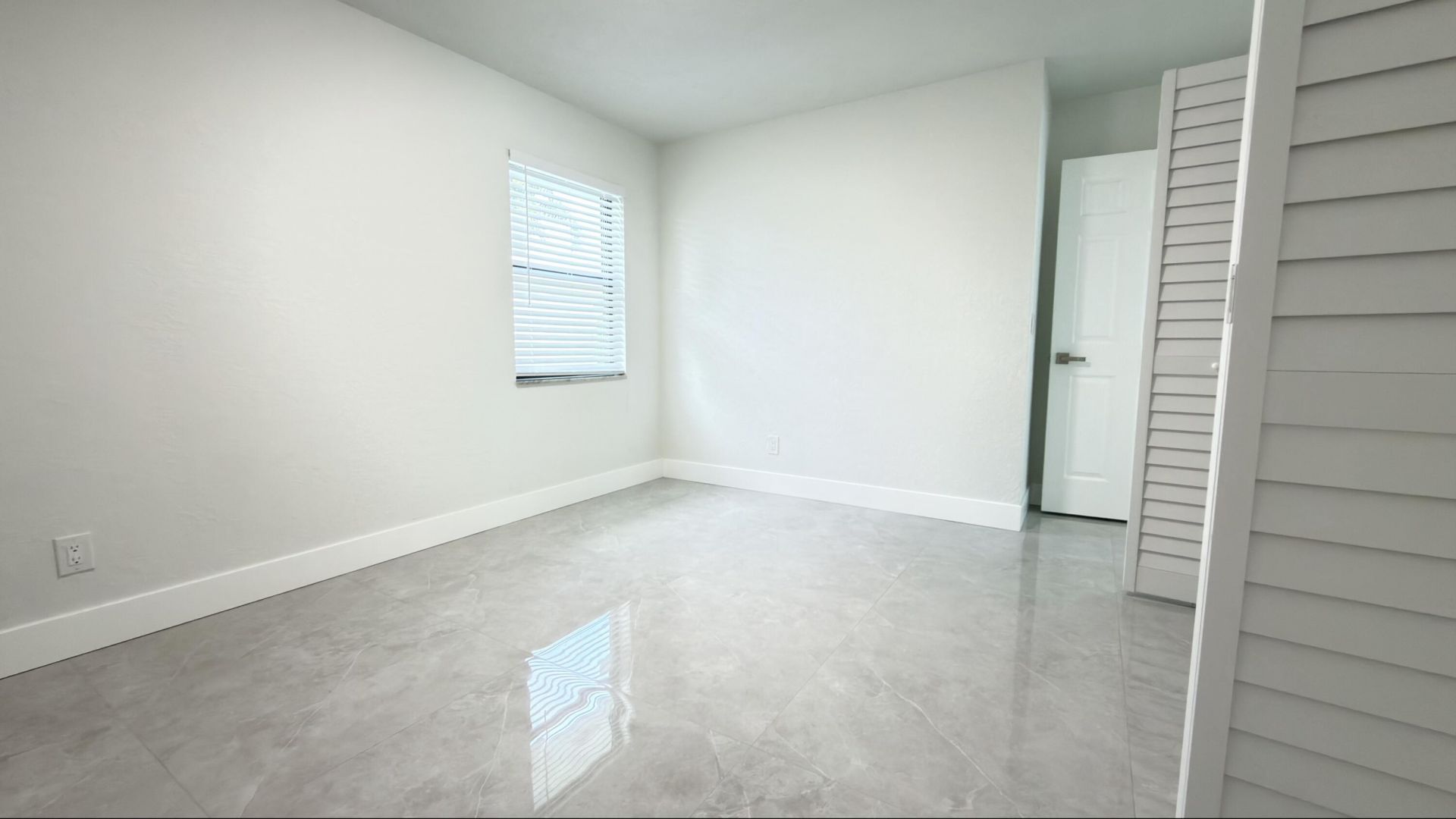 712 E Boulevard Chatelaine, Delray Beach, FL 33445 Photo