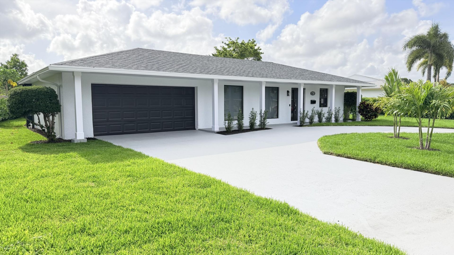 712 E Boulevard Chatelaine, Delray Beach, FL 33445 Photo