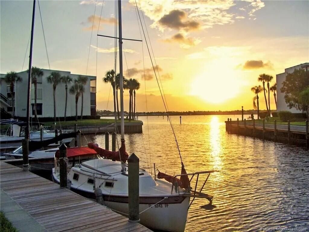1950 SW Palm City Road, Unit 14-305, Stuart, FL 34994 Photo