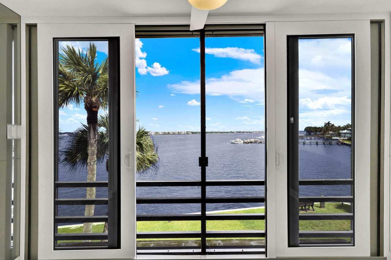 1950 SW Palm City Road, Unit 14-305, Stuart, FL 34994 Photo