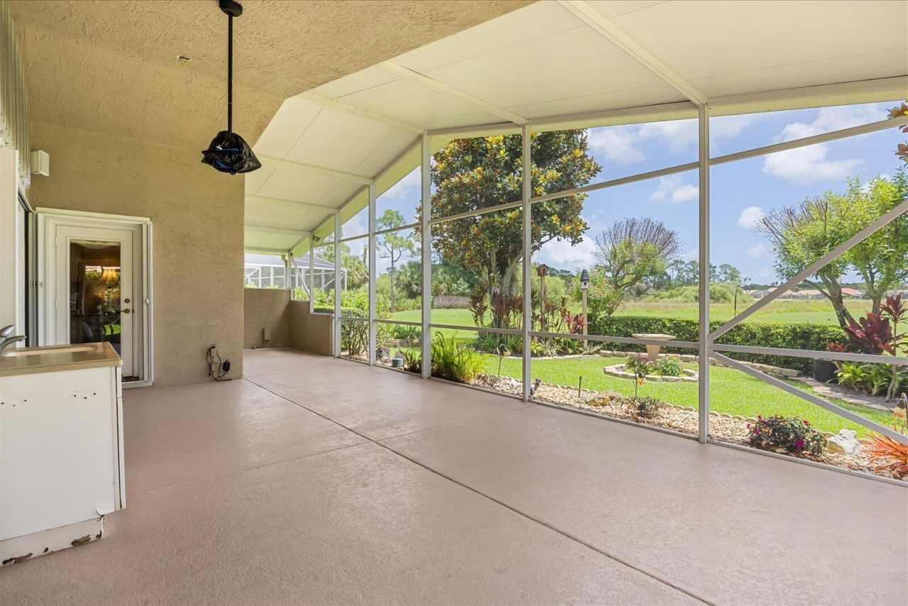 6948 SE Twin Oaks Circle, Stuart, FL 34997 Photo