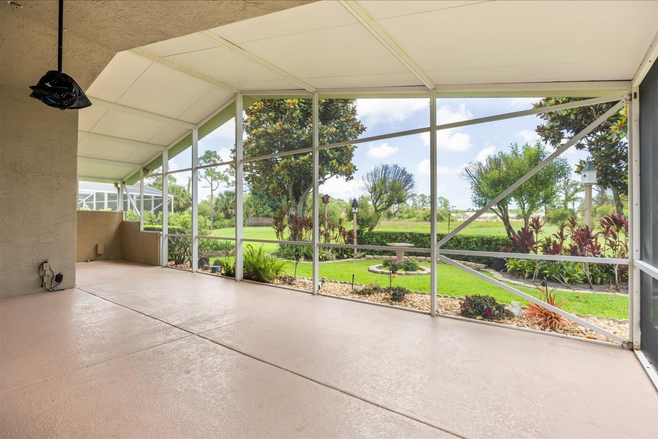 6948 SE Twin Oaks Circle, Stuart, FL 34997 Photo