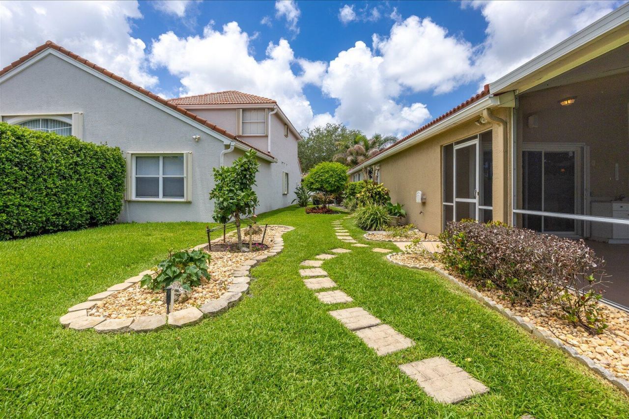 6948 SE Twin Oaks Circle, Stuart, FL 34997 Photo
