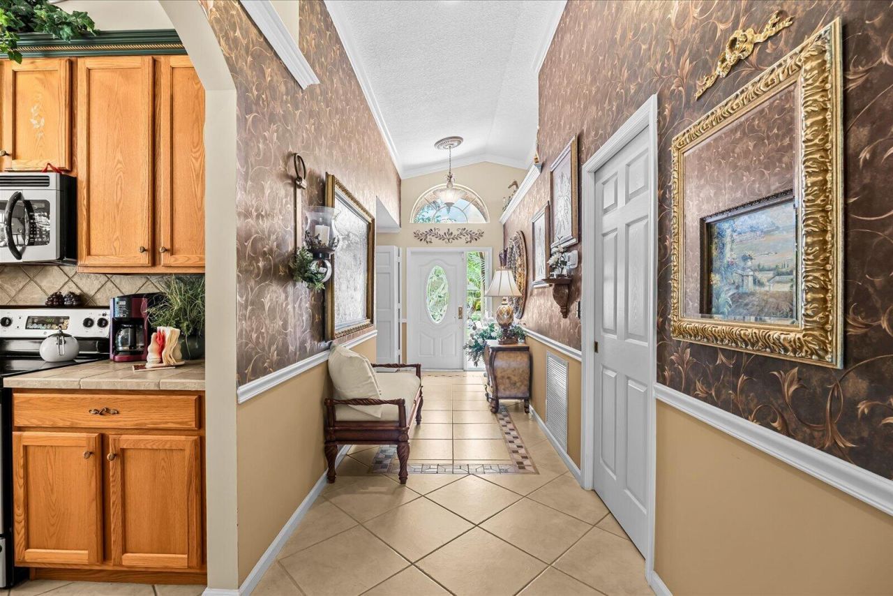 6948 SE Twin Oaks Circle, Stuart, FL 34997 Photo