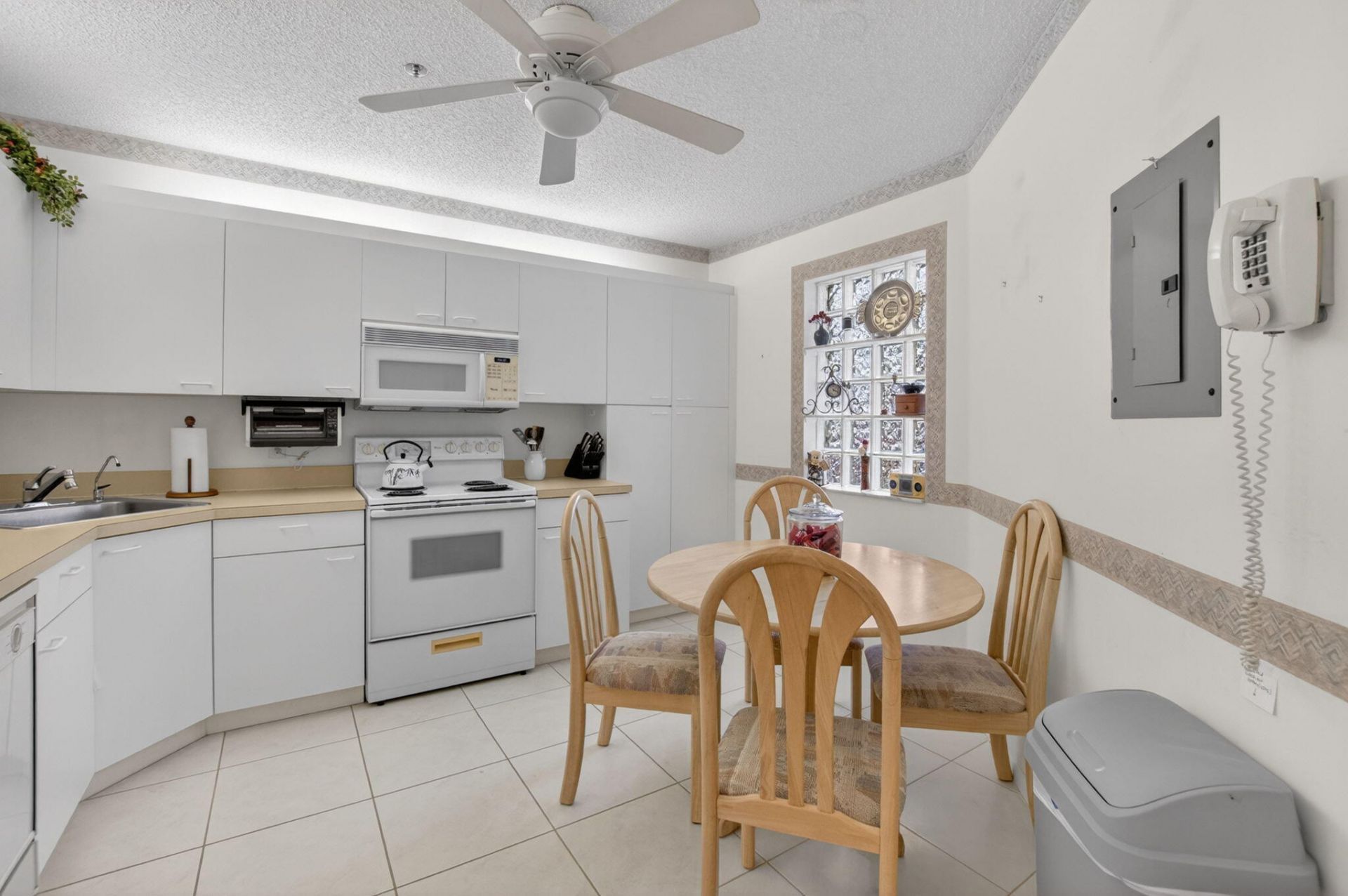 5153 Floria Drive, Unit J, Boynton Beach, FL 33437 Photo