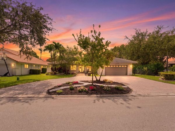 4911 NW 96th Drive, Coral Springs, FL 33076