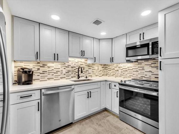 3909 N Ocean Boulevard, Unit 210, Fort Lauderdale, FL 33308