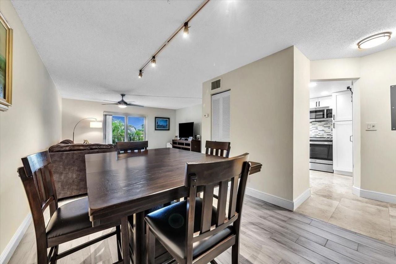 3909 N Ocean Boulevard, Unit 210, Fort Lauderdale, FL 33308 Photo