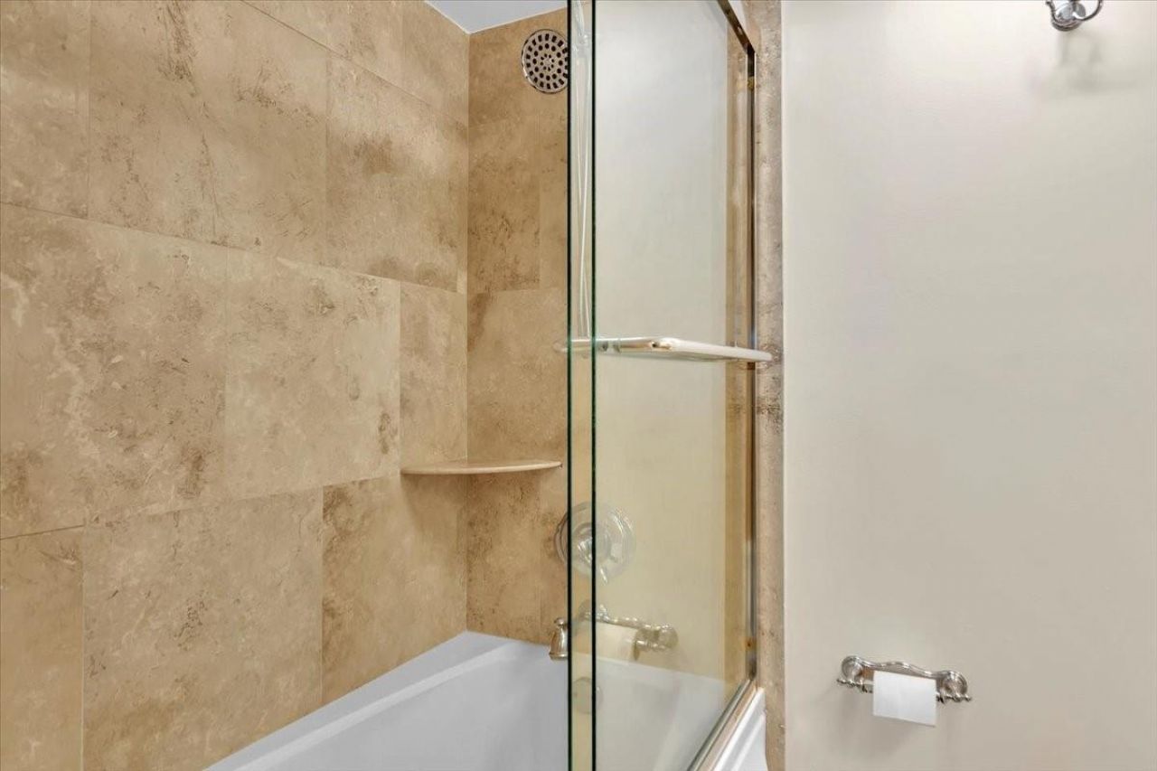 3909 N Ocean Boulevard, Unit 210, Fort Lauderdale, FL 33308 Photo