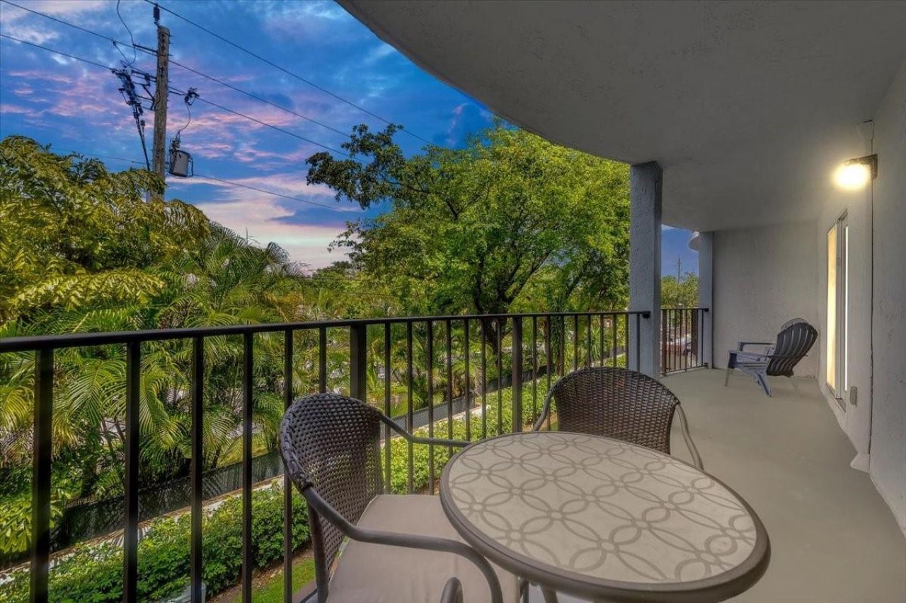 3909 N Ocean Boulevard, Unit 210, Fort Lauderdale, FL 33308 Photo