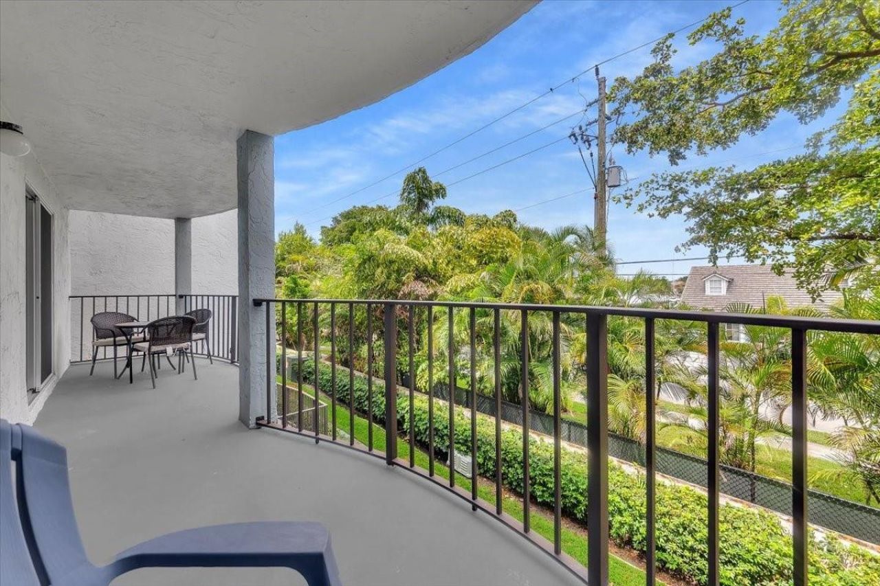 3909 N Ocean Boulevard, Unit 210, Fort Lauderdale, FL 33308 Photo