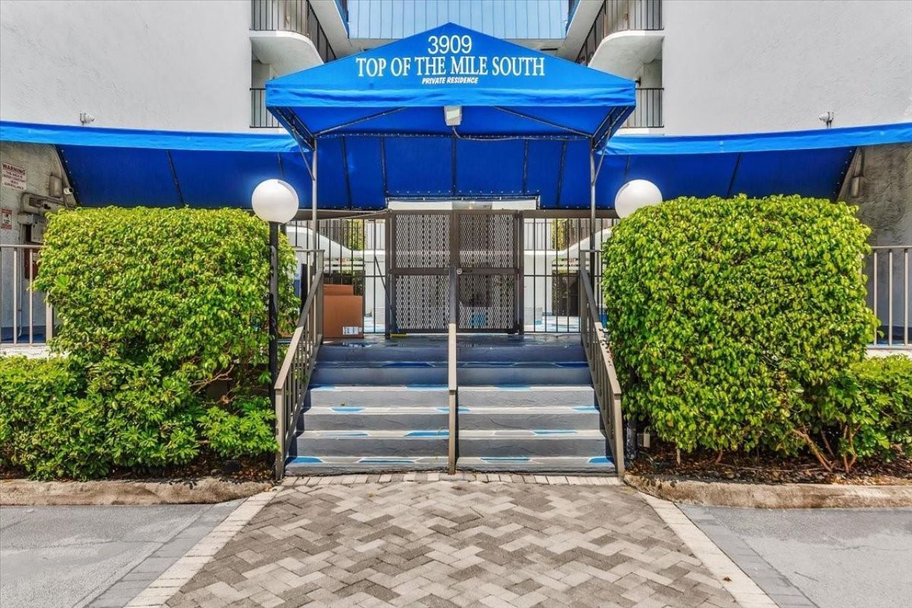3909 N Ocean Boulevard, Unit 210, Fort Lauderdale, FL 33308 Photo