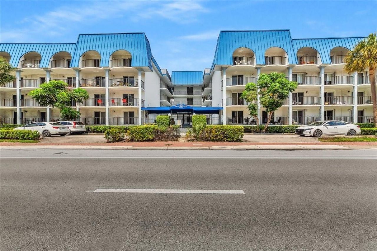 3909 N Ocean Boulevard, Unit 210, Fort Lauderdale, FL 33308 Photo