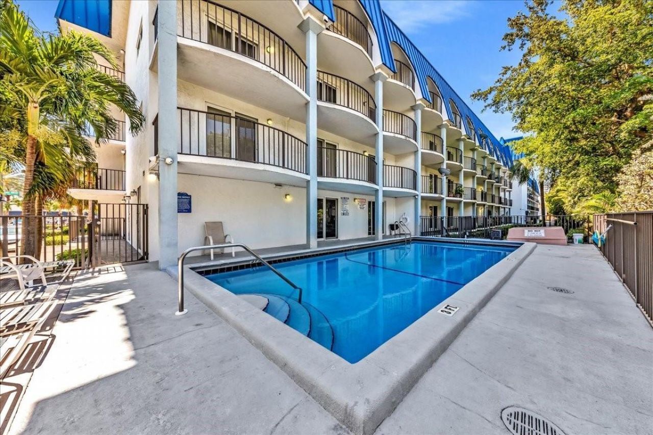 3909 N Ocean Boulevard, Unit 210, Fort Lauderdale, FL 33308 Photo
